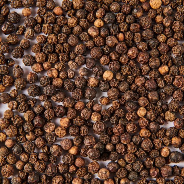 black_peppercorns_640_360