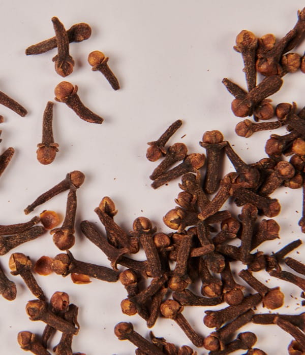 cloves-whole-desktop-1200