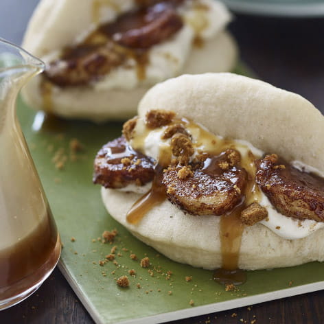 Banoffee Pie Bao with Caramel Sauce