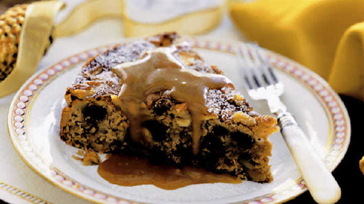 Saffron, Walnut and Raisin Tea Buns