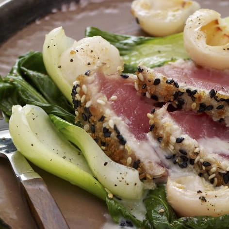Seared Sesame Tuna with Lemon Grass and Lychee Coulis