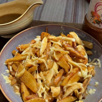 mfo23443___dj_bbq___poutine_with_season_all_gravy_thumb