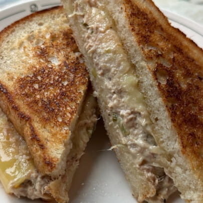 mfo23443___ruben_dawnay___tuna_melt_thumb