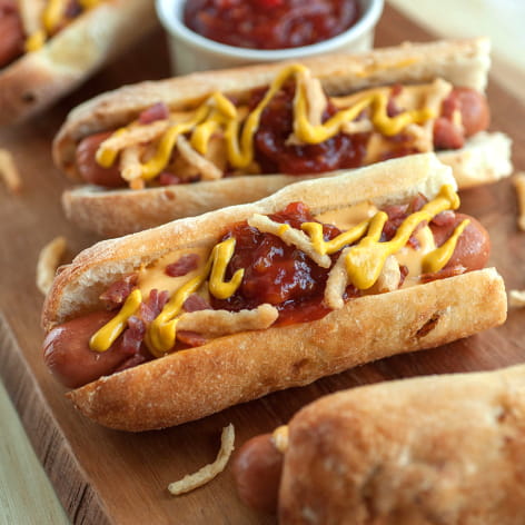 bacon-cheddar-hot-dog-472x472